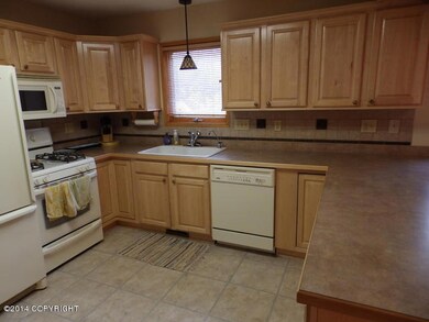 Kitchen (2)
