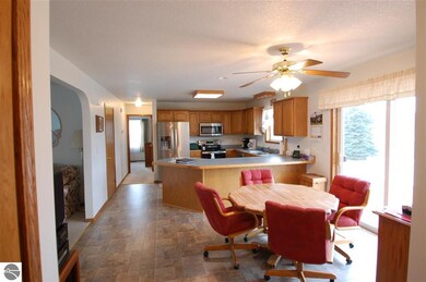 736 Harlin Ct, West Branch, MI 48661 - photo 2