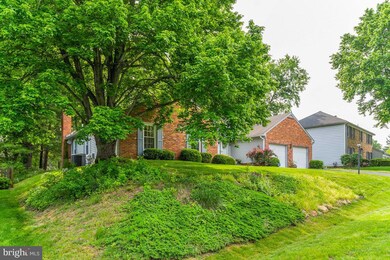 9416 Copenhaver Dr, Potomac, MD 20854 - photo 4