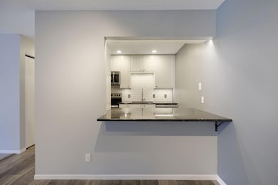 35 Nathan Ln N unit 203, Plymouth, MN 55441 - photo 5