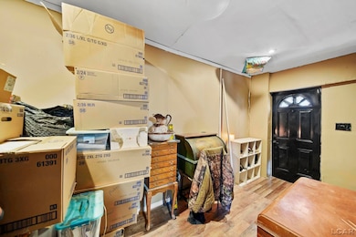 719 E Butler St, Adrian, MI 49221 - photo 3