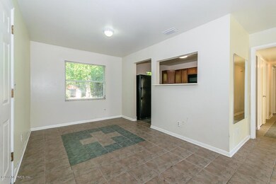 5226 Redstone Dr, Jacksonville, FL 32210 - photo 7