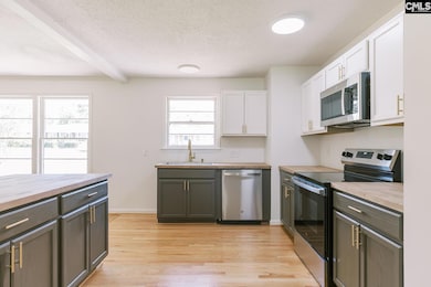 2012 Windsor Dr, Cayce, SC 29033 - photo 4