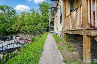 2227 Wheeler St, Cincinnati, OH 45219 - photo 4