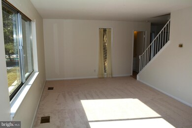 282 W Deer Park Rd, Gaithersburg, MD 20877 - photo 5