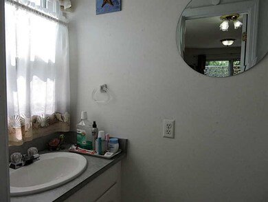 Bathroom. Powder room...