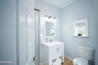 2576 W Roberts_Guest Bath