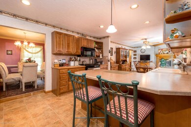 8 Lori Ln (4 of 29)