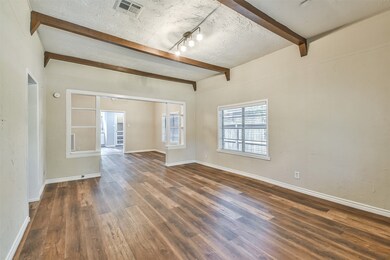 302 Oxford St, Tomball, TX 77375 - photo 4