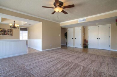 FAMILY ROOM 3