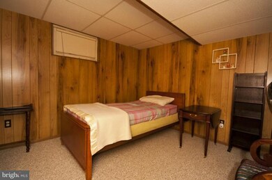 8719 Oakleigh Rd, Parkville, MD 21234 - photo 6