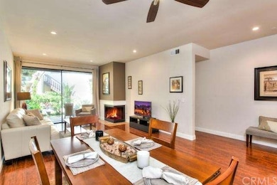 Great open floor plan for entertaining.
