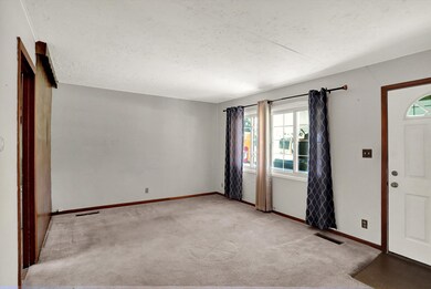 240 Whiteland Rd, Whiteland, IN 46184 - photo 5