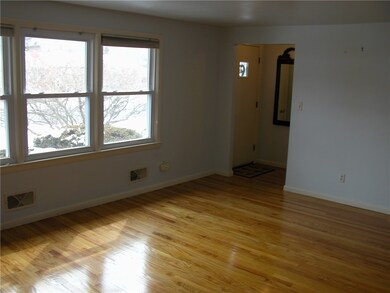 49 Fashion Dr, Warwick, RI 02886 - photo 3