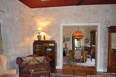 129 Cedar St unit FRONT HOUSE, San Antonio, TX 78210 - photo 4