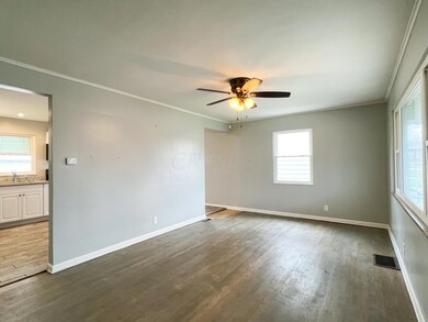 647 Roth Ave, Columbus, OH 43228 - photo 6