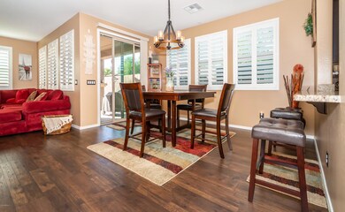 007_Formal Dining Room