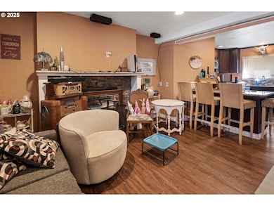 92256 Hummingbird Ln, Warrenton, OR 97146 - photo 6