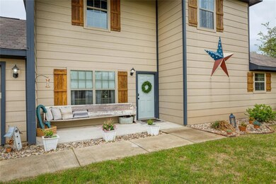 206 Toowoomba Ln, Weatherford, TX 76085 - photo 4