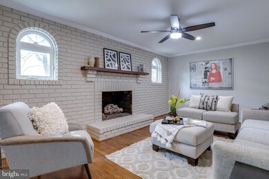 12212 Hollow Tree Ln, Fairfax, VA 22030 - photo 7