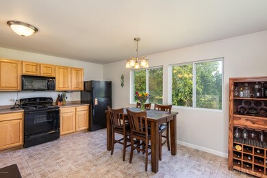 1616 Crescent-11