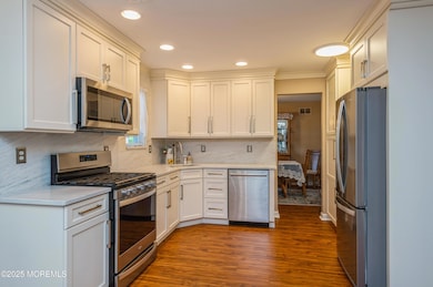 06_12AaronsWay_177001_Kitchen_HiRes