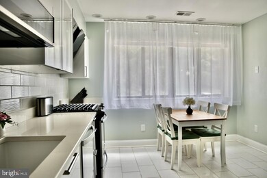 3899 Steppes Ct unit A, Falls Church, VA 22041 - photo 6