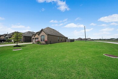10202 Bitternut Hickory Ln, Tomball, TX 77375 - photo 2