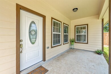 6923 Finch St, Houston, TX 77028 - photo 7