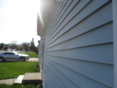 18108 Juneway Ct, Country Club Hills, IL 60478 - photo 3