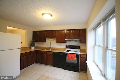 19056 Partridge Wood Dr, Germantown, MD 20874 - photo 4