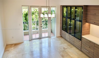 615 Santander Ave unit B, Coral Gables, FL 33134 - photo 3