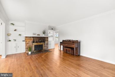 302 Regency Cir, Linthicum Heights, MD 21090 - photo 5