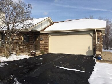 208 Lake Dr unit 208, Olympia Fields, IL 60461 - photo 3