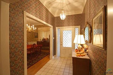 712 Kingswood Dr, Tyler, TX 75703 - photo 2