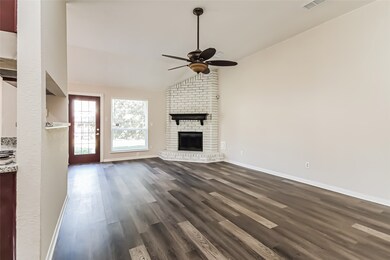 8610 Greenleaf Lake Dr, Houston, TX 77095 - photo 7