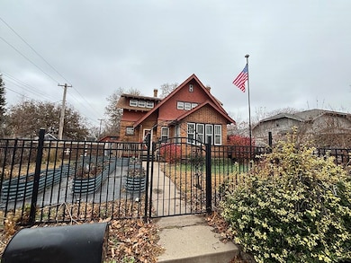 711 W 4th St, Yankton, SD 57078 - photo 2