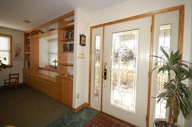 3113 Jennifer Dr, Norristown, PA 19401 - photo 2