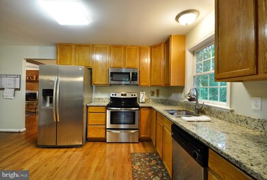 614 Southampton Dr, Ruther Glen, VA 22546 - photo 7