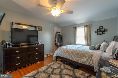 966 Sara Dr, Springfield, PA 19064 - photo 4