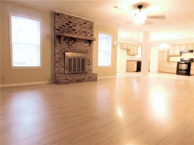 105 Spring Creek Dr, Pineville, LA 71360 - photo 4