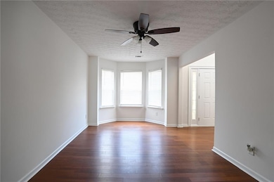 3998 Oak Crossing Dr NE, Suwanee, GA 30024 - photo 6