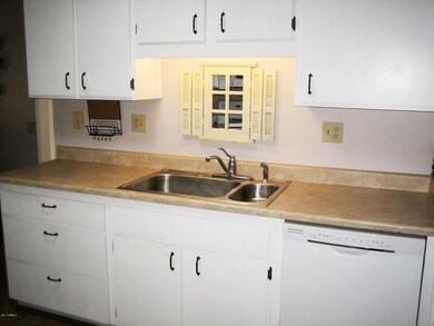 10552 W Ocotillo Dr unit 39, Sun City, AZ 85373 - photo 3