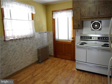 445 Schiller Ave, Trenton, NJ 08610 - photo 7