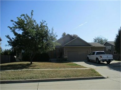 2015 SE Greentree Dr, Waukee, IA 50263 - photo 3