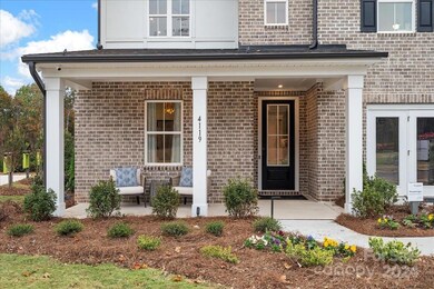 Alton Creek Model Home *actual finishes, orientation, structural options, and colors vary. Furniture not included