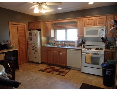 34 Hemlock Ave, Brockton, MA 02302 - photo 2