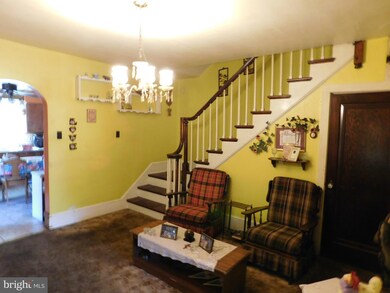 28 E Ridge St, Coaldale, PA 18218 - photo 2