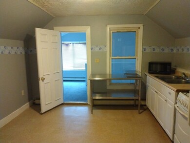 48 Forbes St unit 3, Worcester, MA 01605 - photo 5