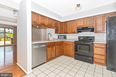 1432 Farmcrest Way, Silver Spring, MD 20905 - photo 3